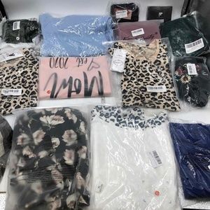 Women's Sz LARGE 🛍5 Piece NEW MYSTERY CLOTHING BOX!🛍